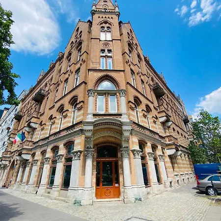 Residence 1898-3